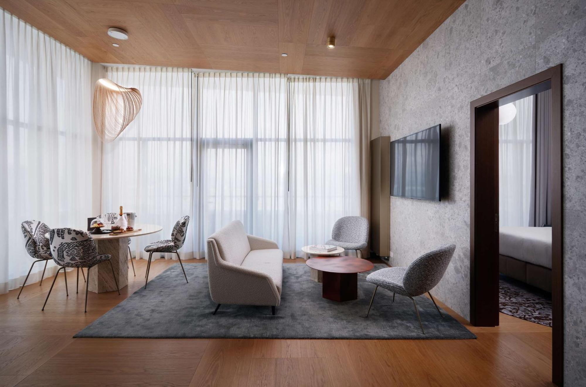 Iceland Parliament Hotel, Curio Collection By Hilton Reiquiavique Exterior foto